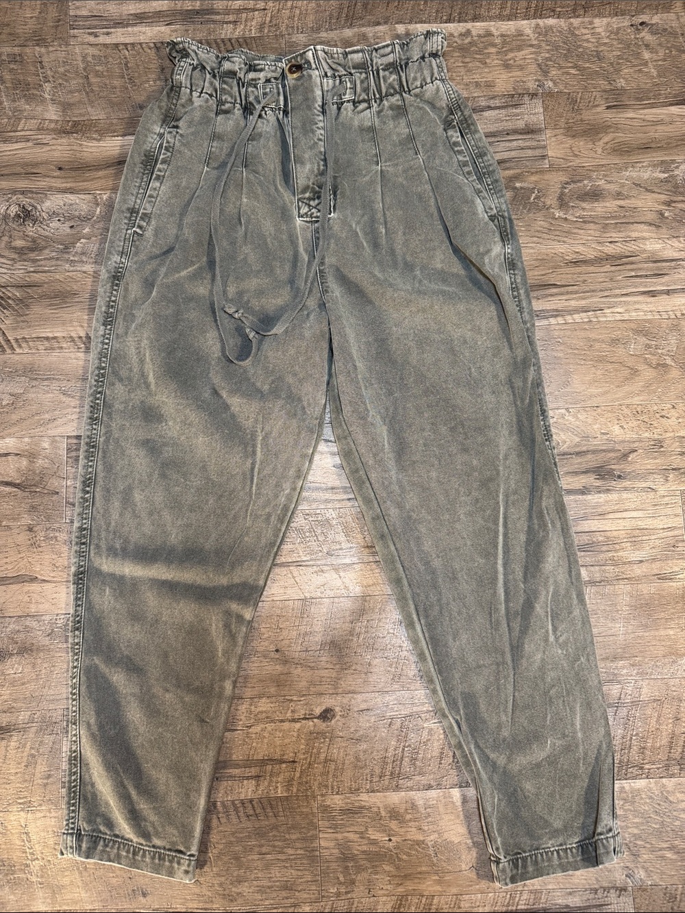 Free People High-Waisted Olive Washed Drawstring Paperbag Ankle Pants - Size XS